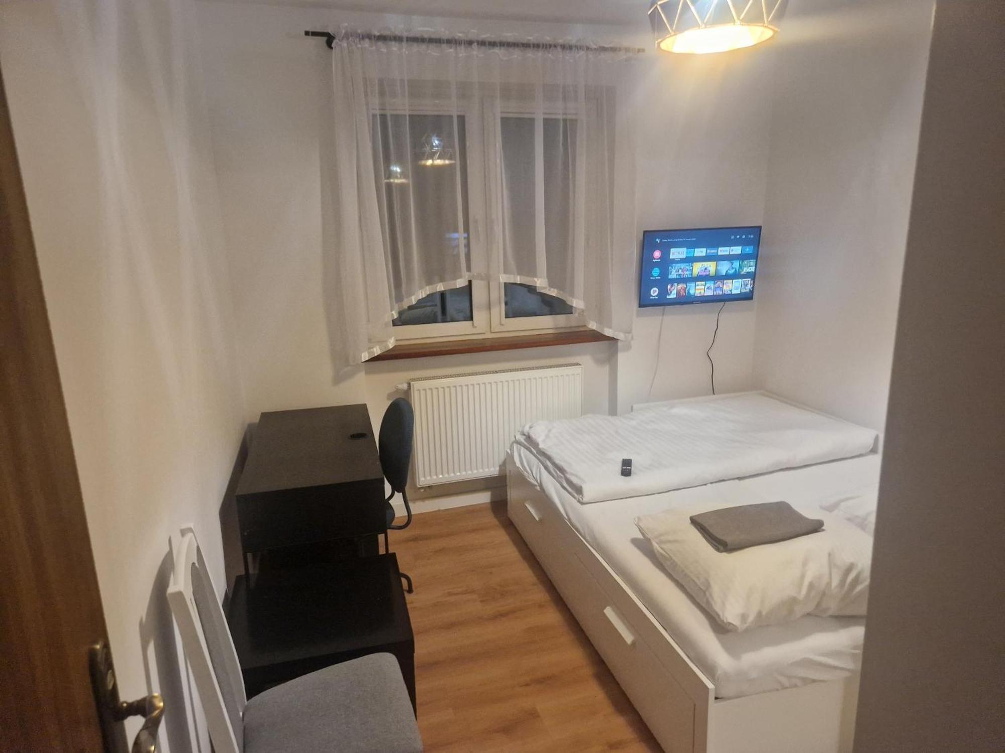Noclegi Budomas Budget Wroclaw-Szymanow Freeparking Smarttv Exterior photo